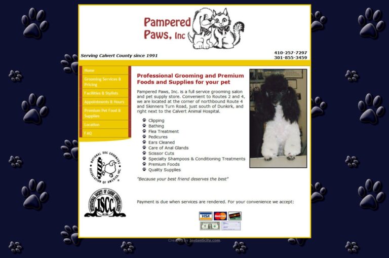 Pampered Paws grooming services website homepage screenshot.